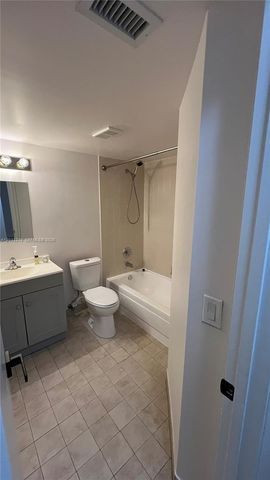 8851 Wiles Road 108, Coral Springs, FL 33067