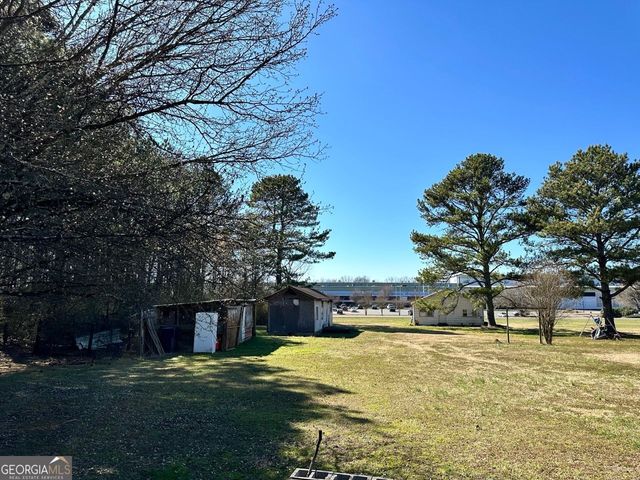 201 Porch Loop Loop SE, Calhoun, GA 30701