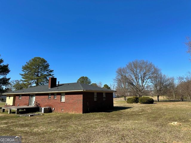 201 Porch Loop Loop SE, Calhoun, GA 30701