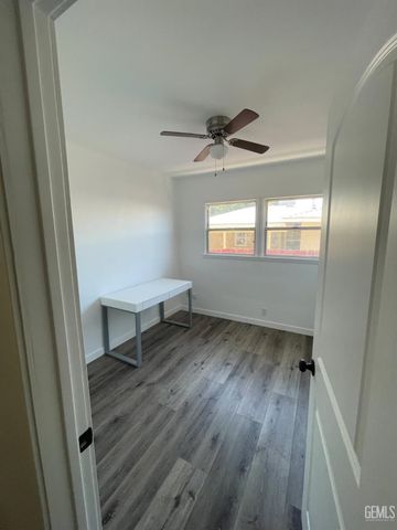 2112 Harrison Drive, Bakersfield, CA 93308