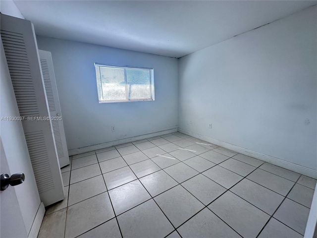 301 Palm Way 206, Pembroke Pines, FL 33025