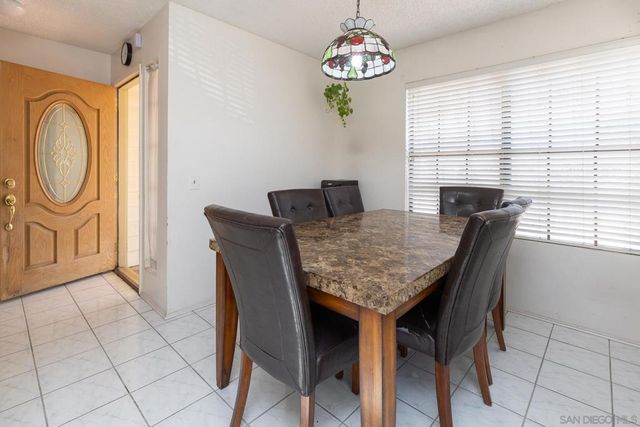 2254 Spring Oak Way, San Diego, CA 92139