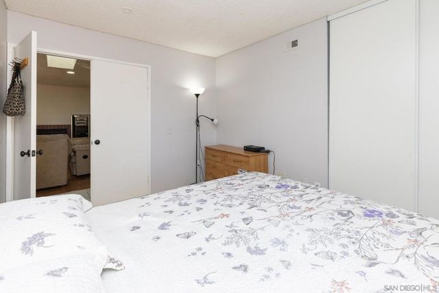 2254 Spring Oak Way, San Diego, CA 92139