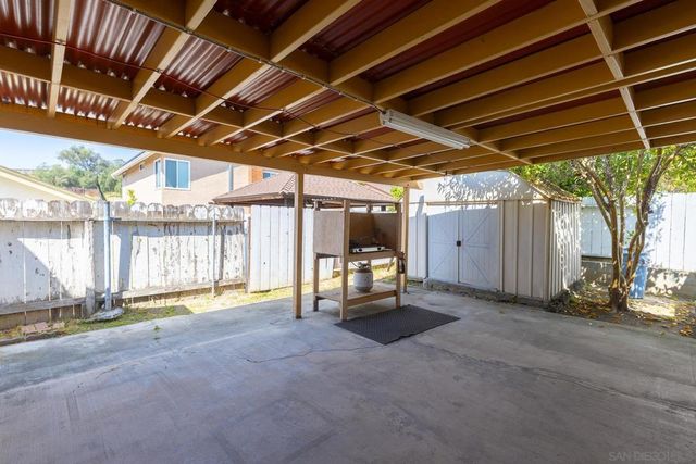 2254 Spring Oak Way, San Diego, CA 92139