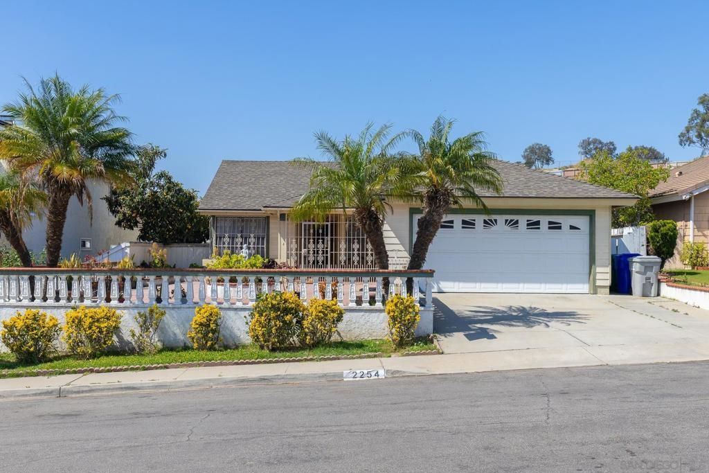 Image 1 of property listing at 2254 Spring Oak Way, San Diego, CA 92139