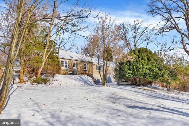 420 E WALNUT ST, Cleona, PA 17042