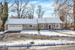 420 E WALNUT ST, Cleona, PA 17042
