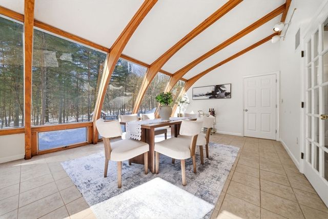 37 Orchard Ln, Wayland, MA 01778