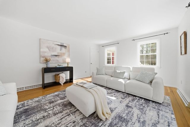 37 Orchard Ln, Wayland, MA 01778