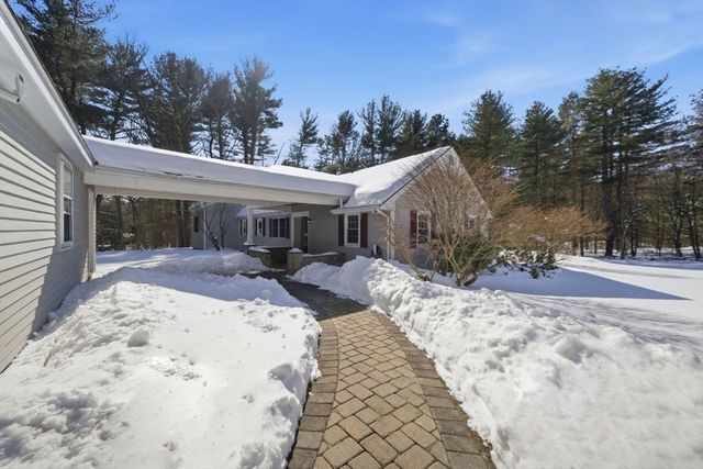 37 Orchard Ln, Wayland, MA 01778