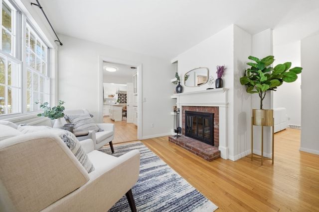 37 Orchard Ln, Wayland, MA 01778