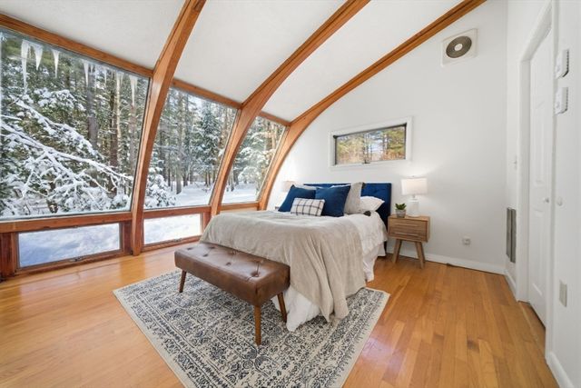 37 Orchard Ln, Wayland, MA 01778