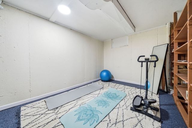 37 Orchard Ln, Wayland, MA 01778