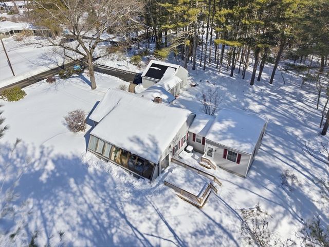 37 Orchard Ln, Wayland, MA 01778