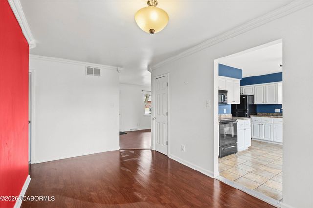 1732 CEDAR LANE, Holts Summit, MO 65043