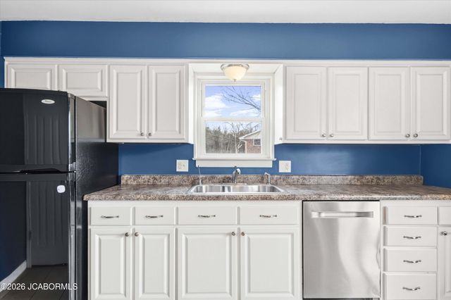 1732 CEDAR LANE, Holts Summit, MO 65043