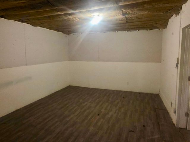 6069 Lapeer Road, Burton, MI 48509