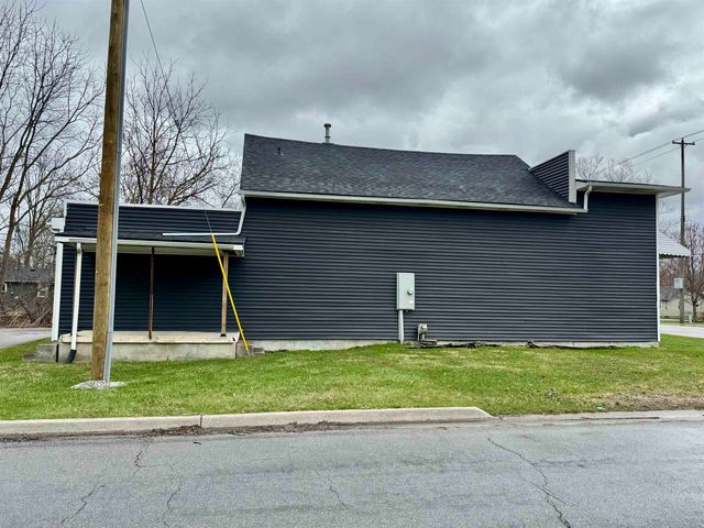 6069 Lapeer Road, Burton, MI 48509