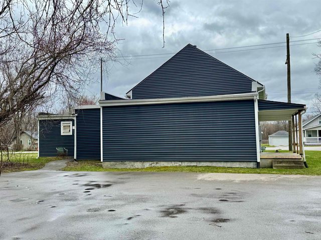 6069 Lapeer Road, Burton, MI 48509
