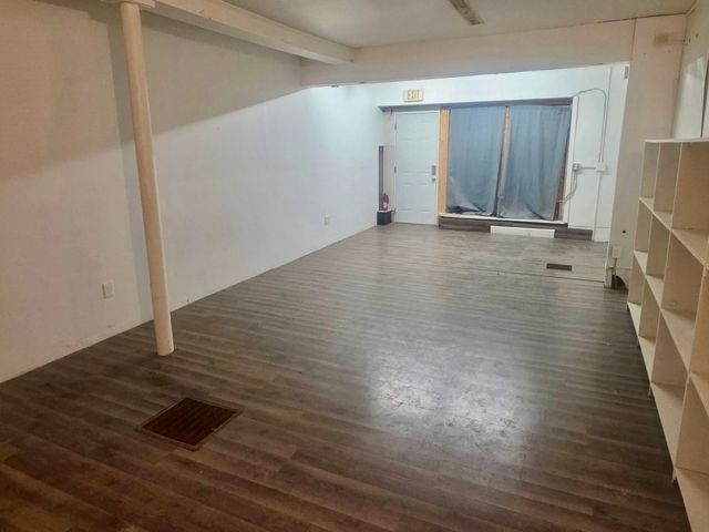 6069 Lapeer Road, Burton, MI 48509