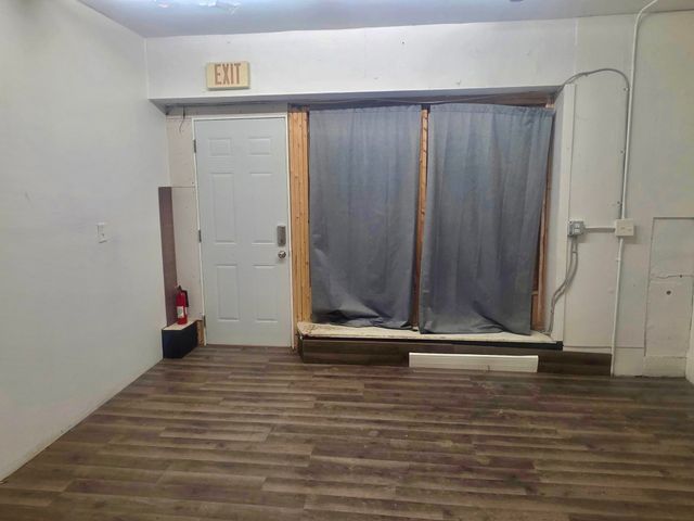 6069 Lapeer Road, Burton, MI 48509