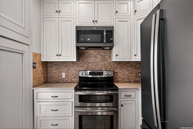 517 W Hollywood, San Antonio, TX 78212