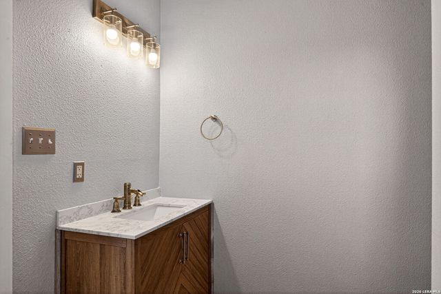 517 W Hollywood, San Antonio, TX 78212