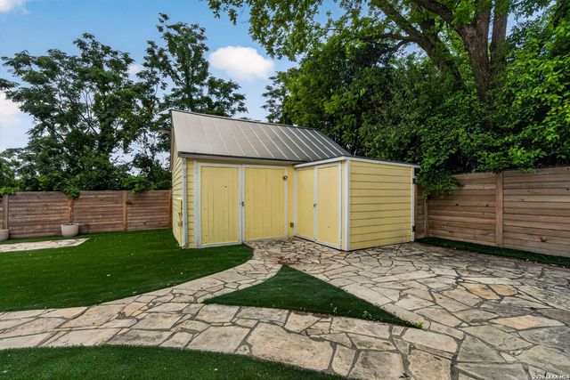 517 W Hollywood, San Antonio, TX 78212
