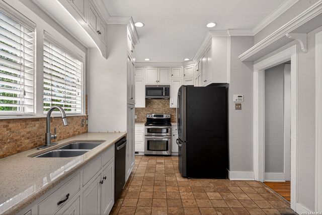 517 W Hollywood, San Antonio, TX 78212