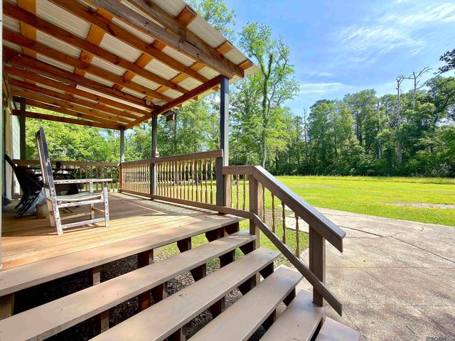 17061 Dykes Rd, French Settlement, LA 70733