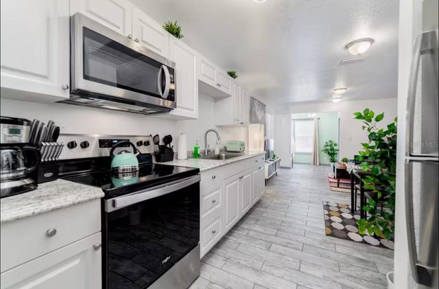 907 N WABASH AVENUE, Lakeland, FL 33815