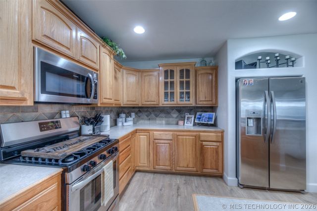 10300 E 97th Court North, Owasso, OK 74055