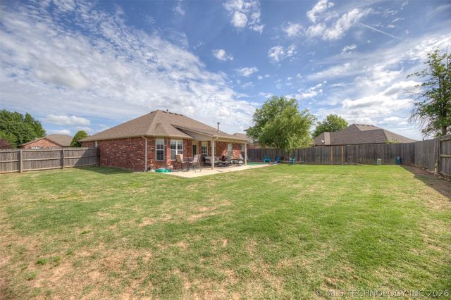 10300 E 97th Court North, Owasso, OK 74055