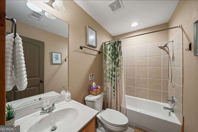 411 Gunite Circle, Ellijay, GA 30540