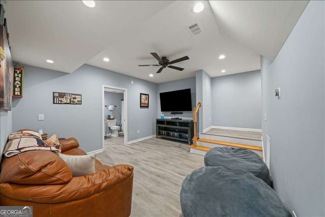 411 Gunite Circle, Ellijay, GA 30540