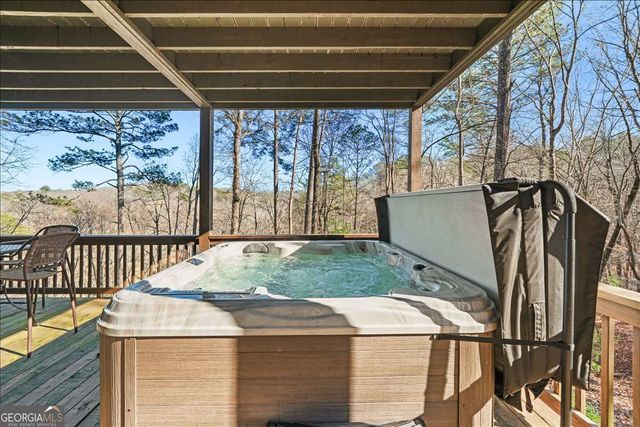 411 Gunite Circle, Ellijay, GA 30540