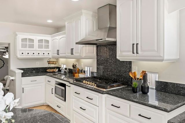 2420 Dehesa Rd, El Cajon, CA 92019