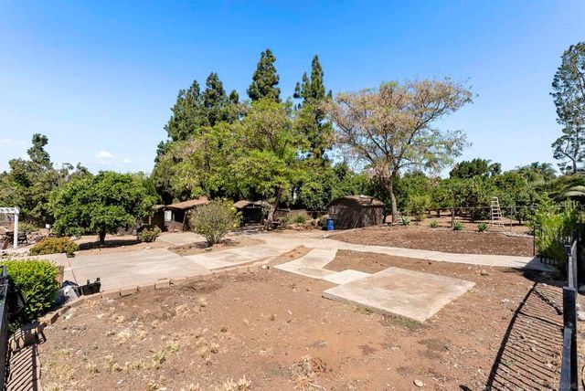 2420 Dehesa Rd, El Cajon, CA 92019