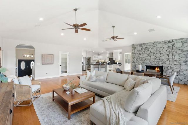 2420 Dehesa Rd, El Cajon, CA 92019