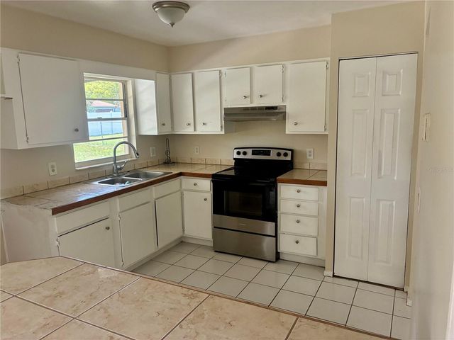 350 ALEXANDER AVENUE, Deltona, FL 32725