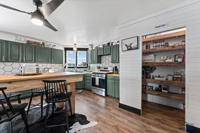 526 CROWN ST, Lead, SD 57754