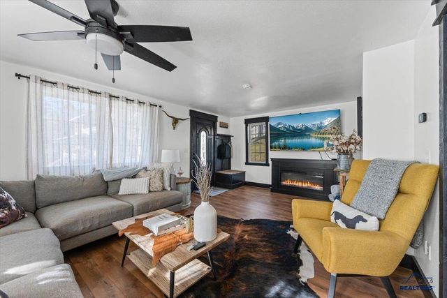 526 CROWN ST, Lead, SD 57754