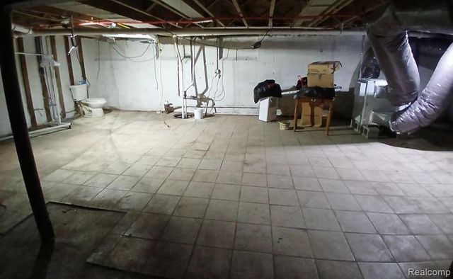 12645 Gratiot Avenue, Detroit, MI 48205