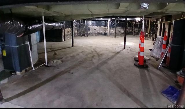 12645 Gratiot Avenue, Detroit, MI 48205