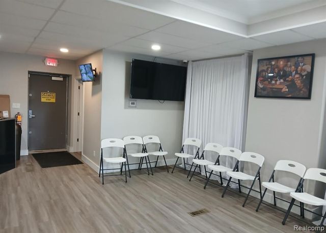 12645 Gratiot Avenue, Detroit, MI 48205