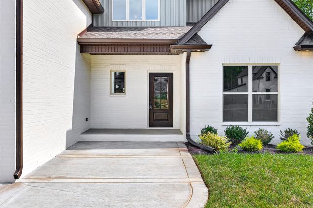 353 Young Lane, Pleasant View, TN 37146