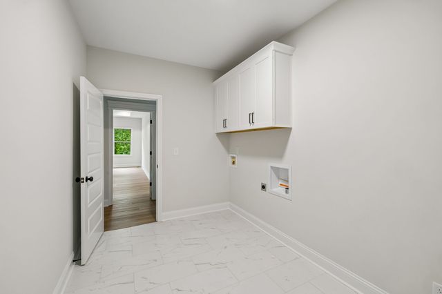 353 Young Lane, Pleasant View, TN 37146