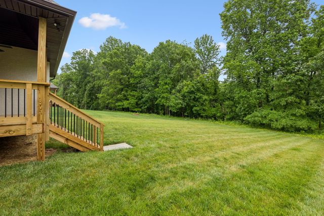 353 Young Lane, Pleasant View, TN 37146