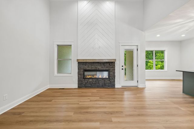 353 Young Lane, Pleasant View, TN 37146
