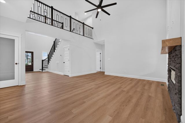 353 Young Lane, Pleasant View, TN 37146